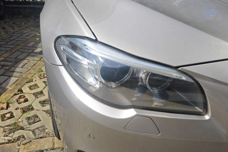 Used BMW 5 Series 2013 520Li Elegant Edition Right Front Headlight