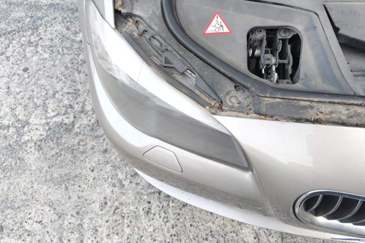 Used BMW 5 Series 2013 520i Elegant Edition Right Front Headlight