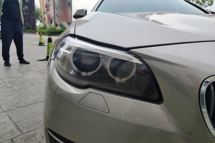 Used BMW 5 Series 2013 525Li Leading Model Right Front Headlight