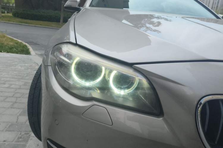 Used BMW 5 Series 2013 525Li Leading Model Right Front Headlight