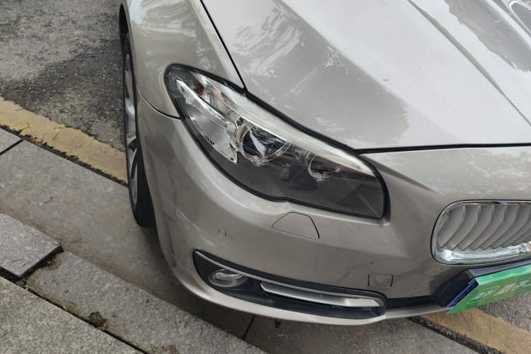 Used BMW 5 Series 2013 525Li Zhuole Edition Right Front Headlight