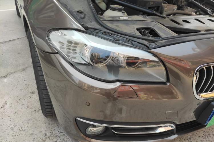 Used BMW 5 Series 2013 525Li Luxury Model Right Front Headlight