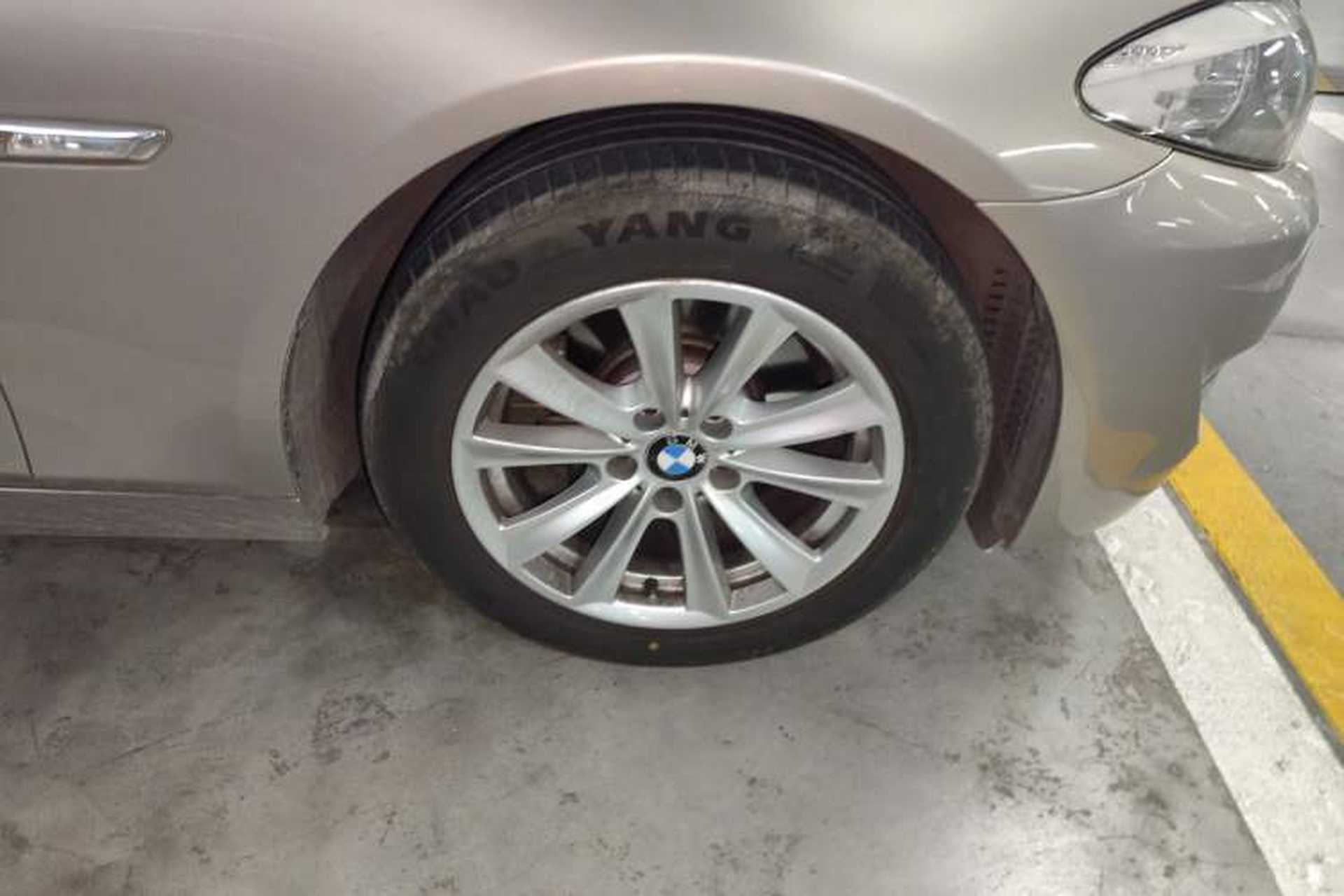 Used BMW 5 Series 2013 525Li Leading Model Right Front Wheel Hub