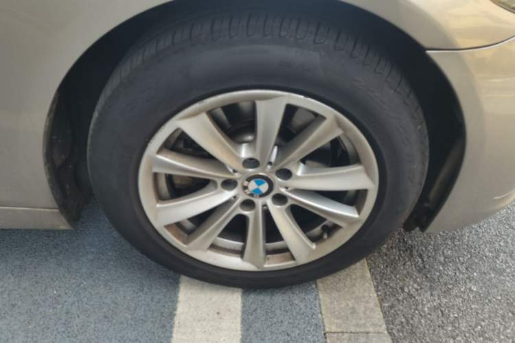 Used BMW 5 Series 2013 520i Elegant Edition Right Front Wheel Hub