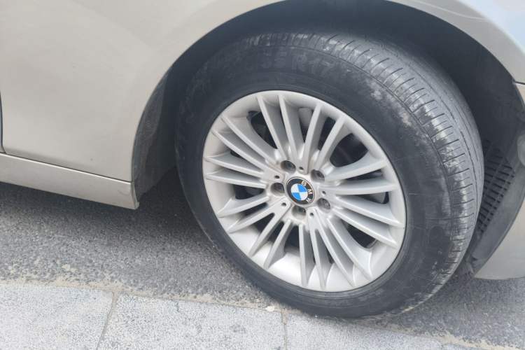 Used BMW 5 Series 2013 525Li Leading Model Right Front Wheel Hub
