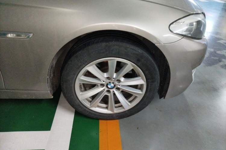 Used BMW 5 Series 2013 525Li Luxury Model Right Front Wheel Hub