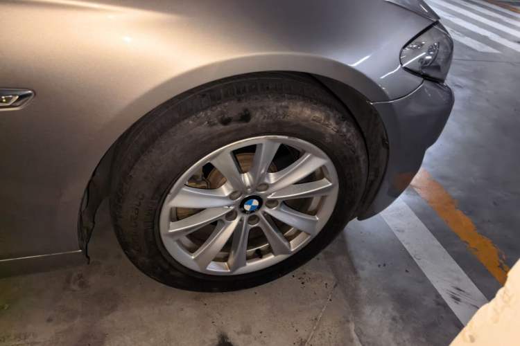 Used BMW 5 Series 2013 520Li Elegant Edition Right Front Wheel Hub