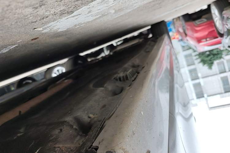 Used BMW 5 Series 2013 520Li Elegant Edition Right Side Sill