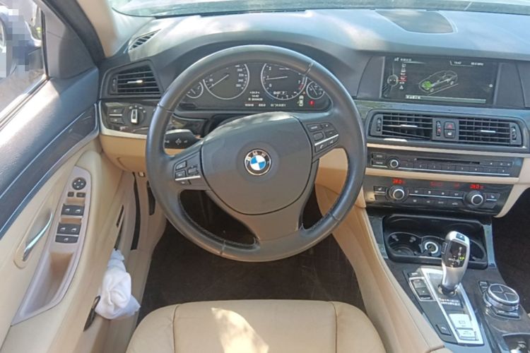 Used BMW 5 Series 2013 525Li Luxury Model Steering Wheel