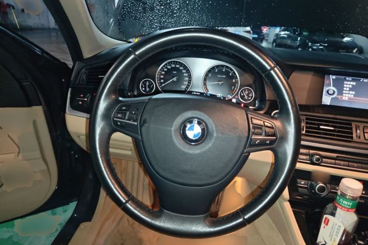 Used BMW 5 Series 2013 525Li Leading Model Steering Wheel