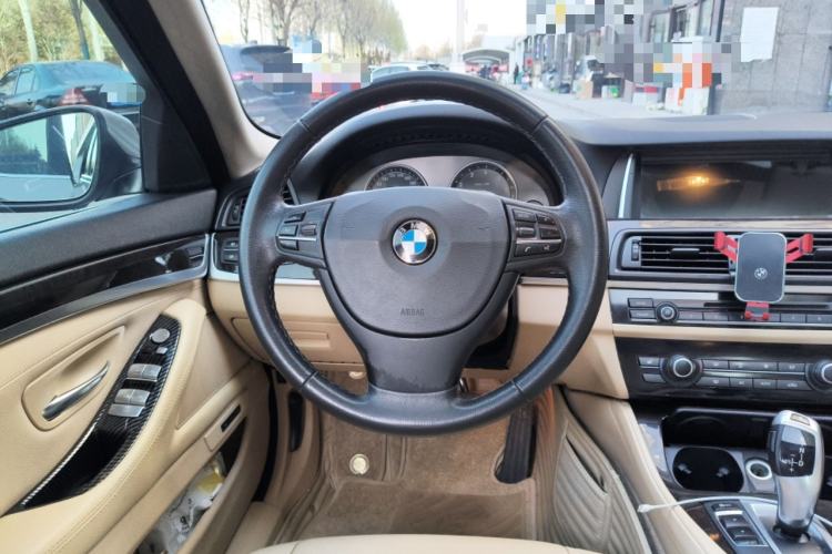 Used BMW 5 Series 2013 525Li Leading Model Steering Wheel