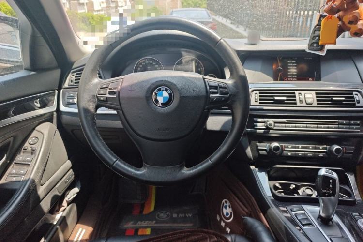 Used BMW 5 Series 2013 520Li Elegant Edition Steering Wheel