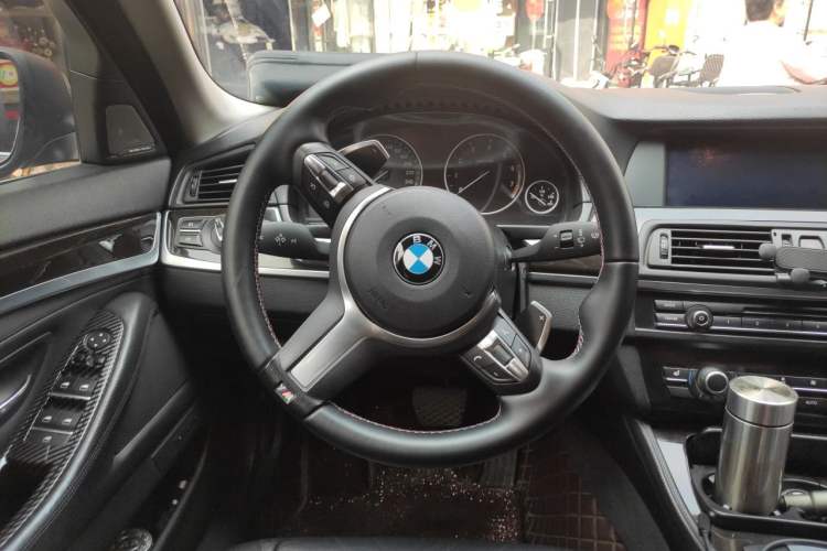 Used BMW 5 Series 2013 525Li Luxury Model Steering Wheel