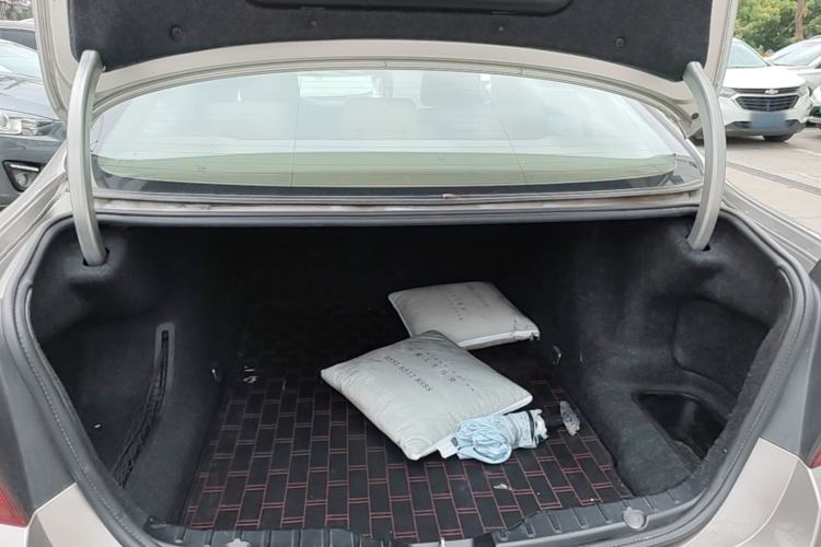 Used BMW 5 Series 2013 520Li Elegant Edition Trunk