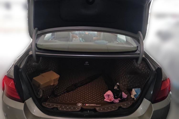 Used BMW 5 Series 2013 525Li Luxury Model Trunk