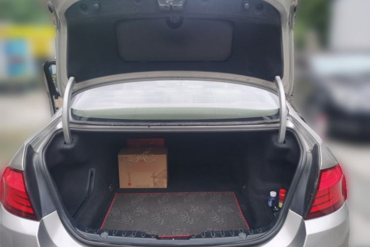 Used BMW 5 Series 2013 520Li Elegant Edition Trunk