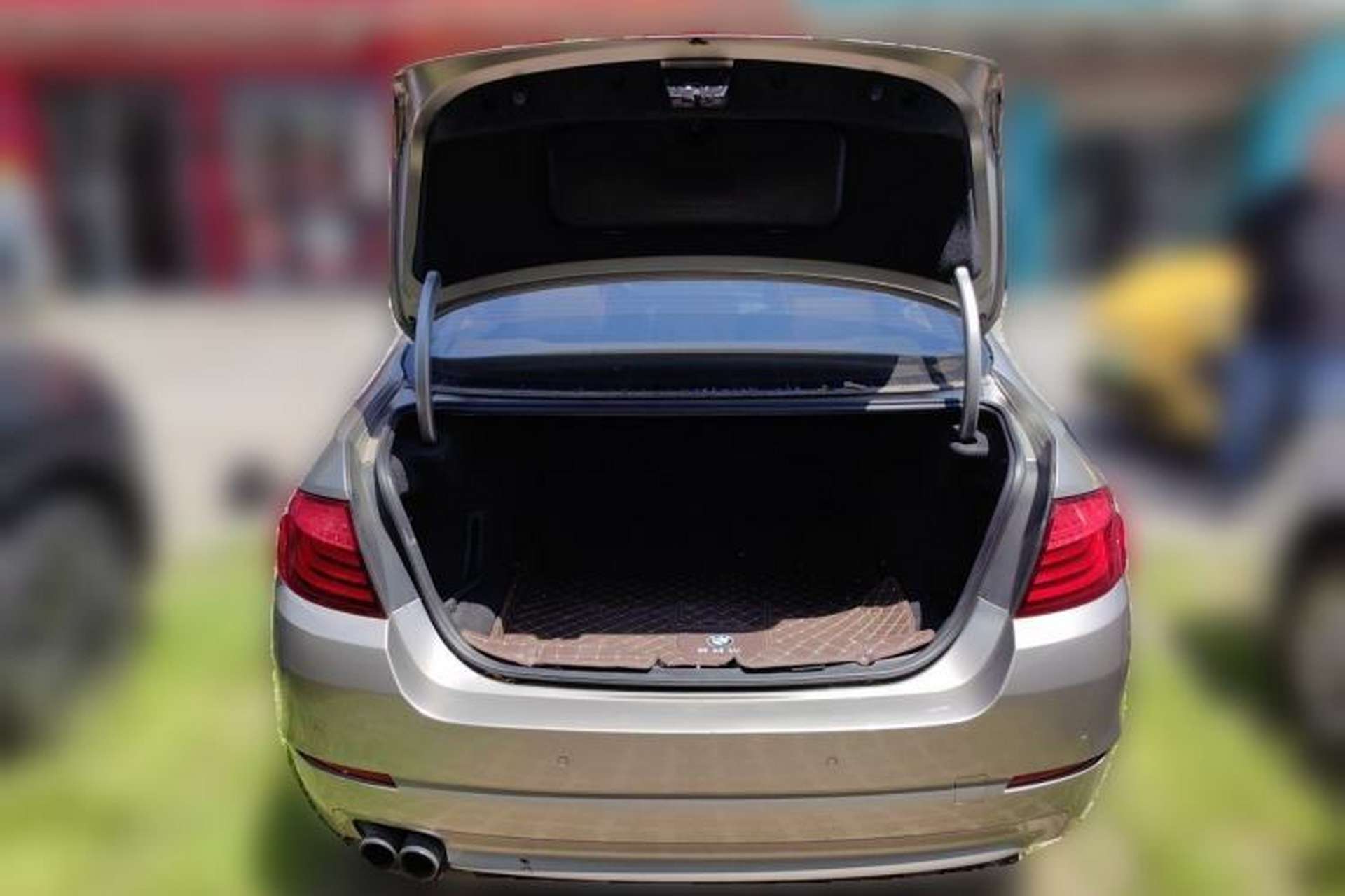 Used BMW 5 Series 2013 525Li Luxury Model Trunk