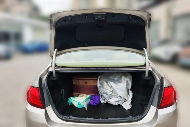Used BMW 5 Series 2013 525Li Luxury Model Trunk