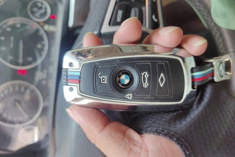 Used BMW 5 Series 2013 525Li Luxury Model Vehicle Key