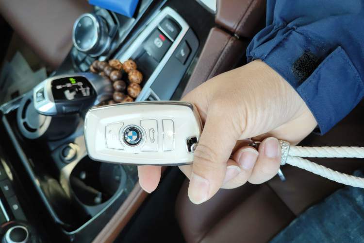 Used BMW 5 Series 2013 530Li Leading Model Vehicle Key