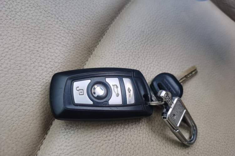 Used BMW 5 Series 2013 520Li Elegant Edition Vehicle Key