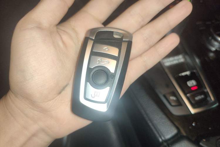 Used BMW 5 Series 2013 525Li Leading Model Vehicle Key