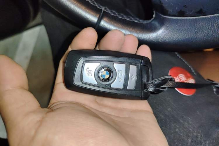 Used BMW 5 Series 2013 530Li Leading Model Vehicle Key