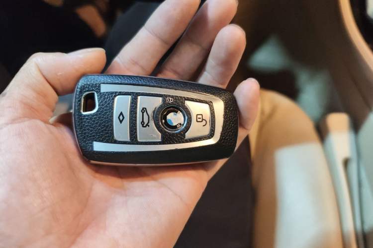 Used BMW 5 Series 2013 525Li Luxury Model Vehicle Key