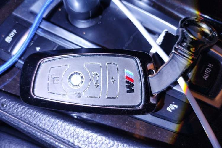 Used BMW 5 Series 2013 525Li Luxury Model Vehicle Key