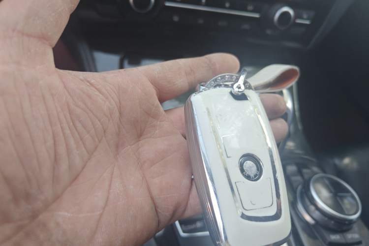 Used BMW 5 Series 2013 525Li Luxury Model Vehicle Key