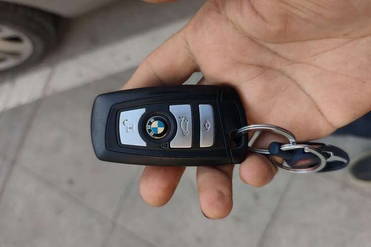 Used BMW 5 Series 2013 525Li Luxury Model Vehicle Key