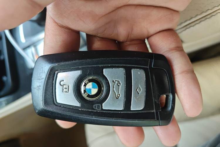 Used BMW 5 Series 2013 525Li Luxury Model Vehicle Key