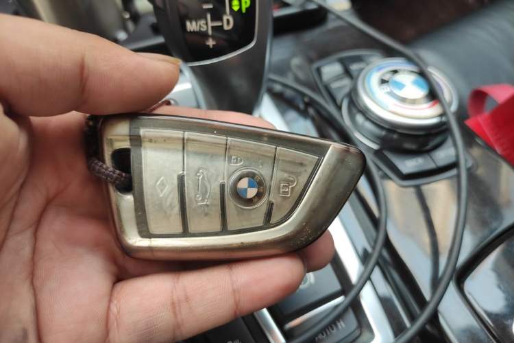 Used BMW 5 Series 2013 525Li Luxury Model Vehicle Key