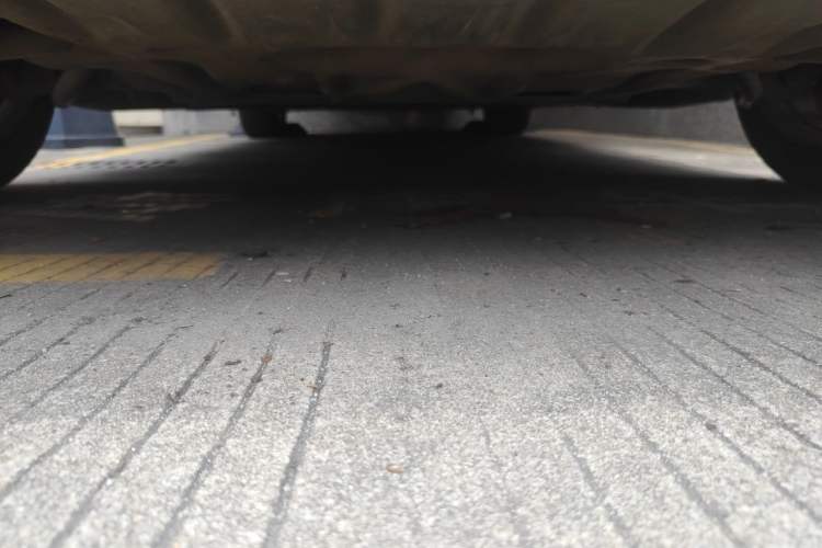 Used BMW 5 Series 2013 525Li Zhuole Edition Chassis Front