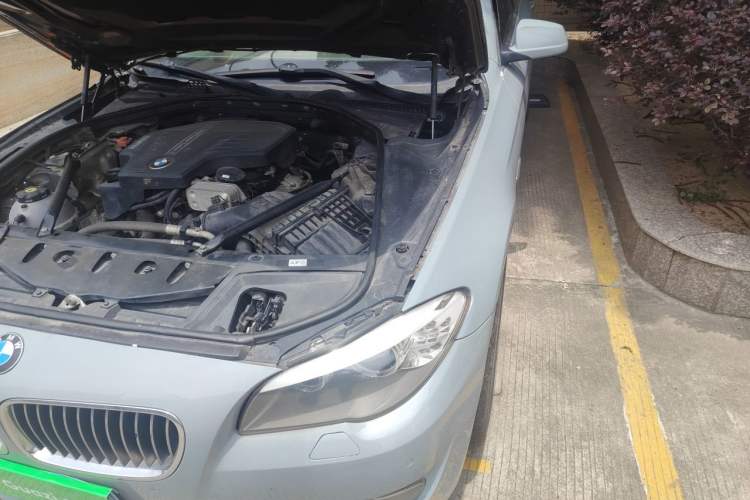 Used BMW 5 Series 2013 525Li Zhuole Edition Engine Bay Left