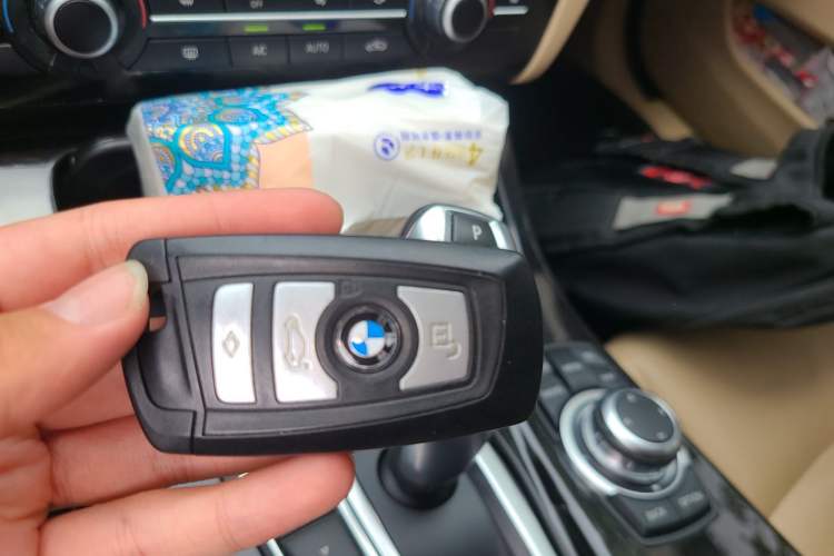 Used BMW 5 Series 2013 525Li Leading Model Vehicle Key