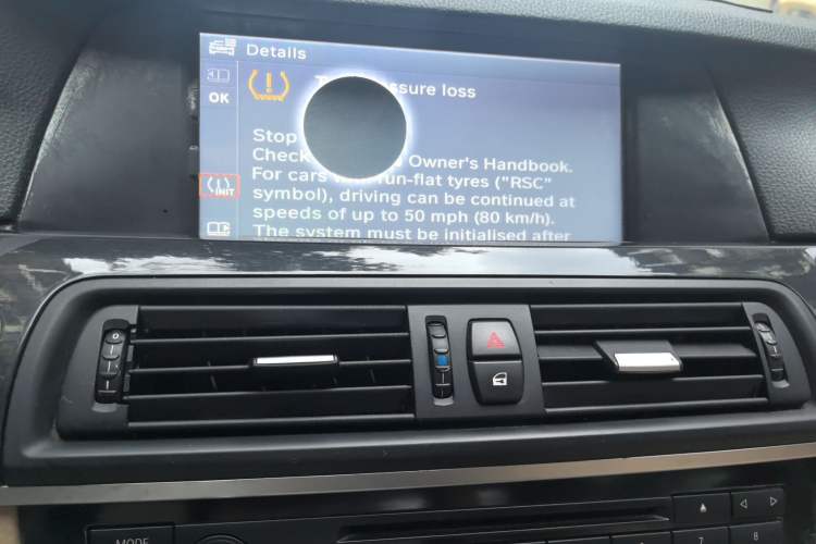 Used BMW 5 Series 2013 520Li Elegant Edition Audio And AC Panel