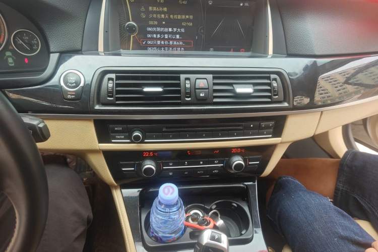 Used BMW 5 Series 2013 520Li Elegant Edition Audio And AC Panel