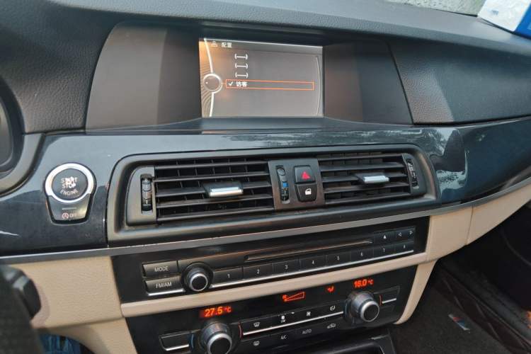 Used BMW 5 Series 2013 520Li Elegant Edition Audio And AC Panel