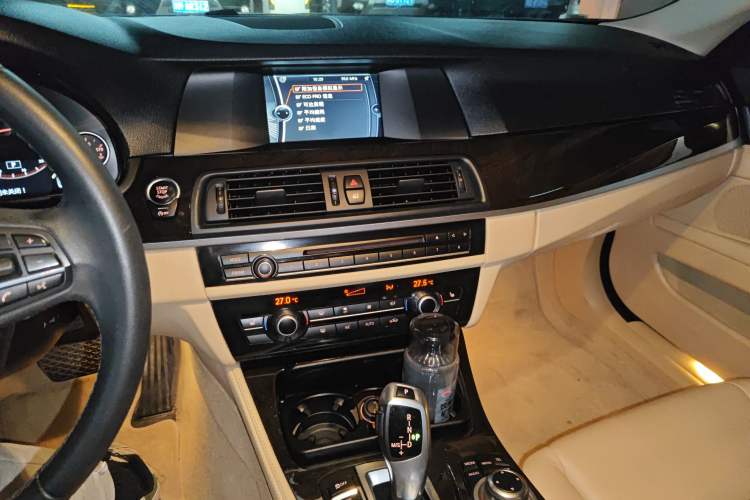Used BMW 5 Series 2013 525Li Leading Model Audio And AC Panel