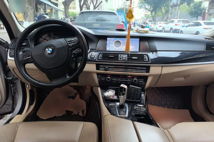 Used BMW 5 Series 2013 520Li Elegant Edition Center Console