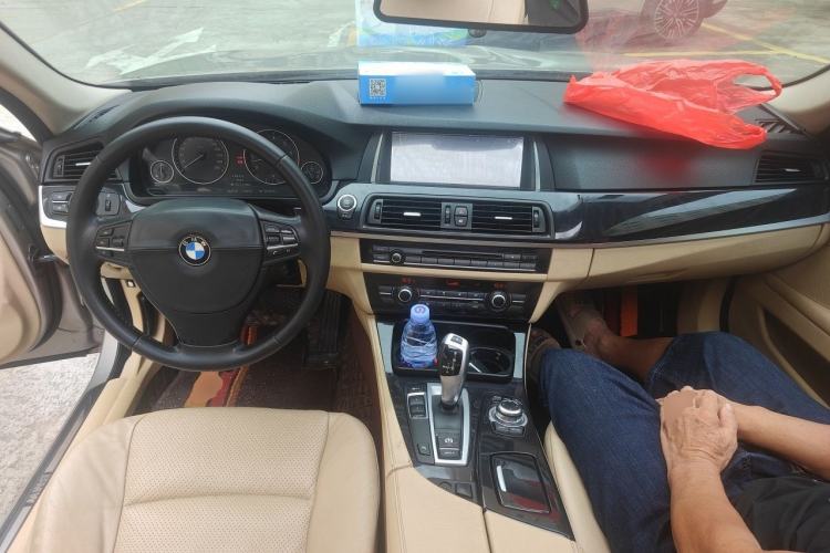Used BMW 5 Series 2013 520Li Elegant Edition Center Console