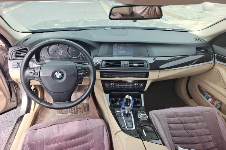 Used BMW 5 Series 2013 525Li Leading Model Center Console