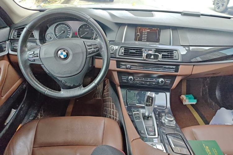 Used BMW 5 Series 2013 520Li Elegant Edition Center Console