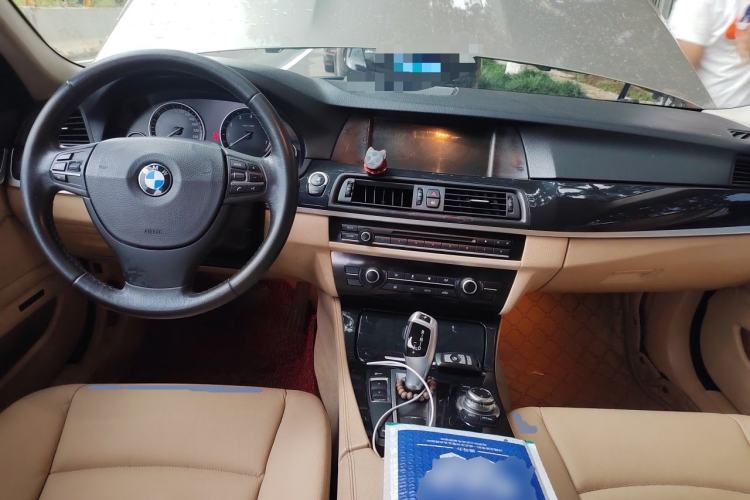 Used BMW 5 Series 2013 520Li Elegant Edition Center Console