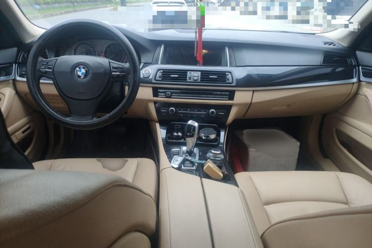 Used BMW 5 Series 2013 520Li Elegant Edition Center Console