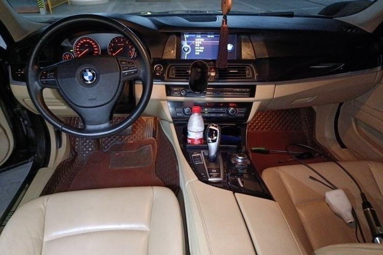 Used BMW 5 Series 2013 520Li Elegant Edition Center Console