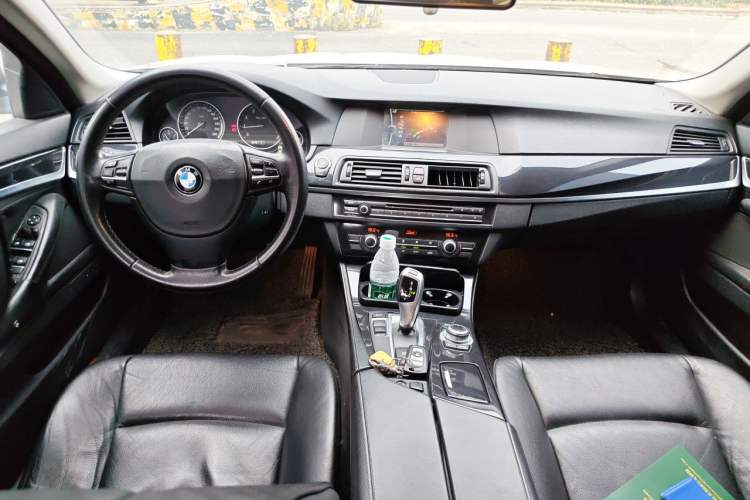 Used BMW 5 Series 2013 520Li Elegant Edition Center Console