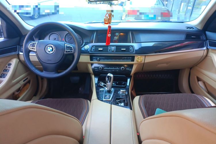 Used BMW 5 Series 2013 520Li Elegant Edition Center Console