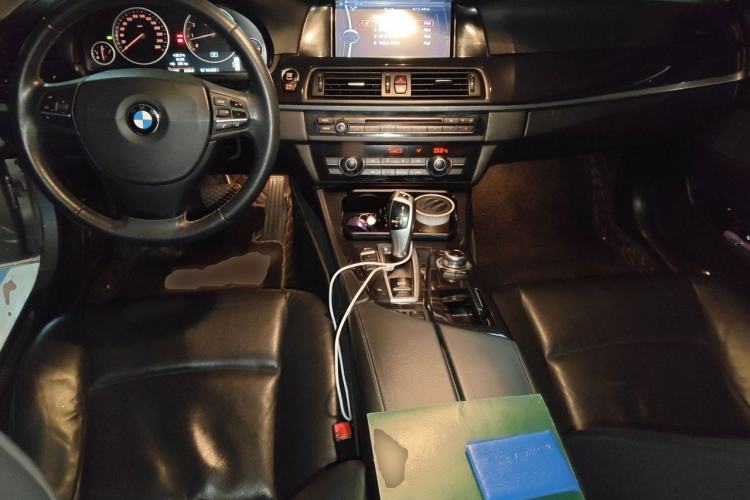 Used BMW 5 Series 2013 520Li Elegant Edition Center Console
